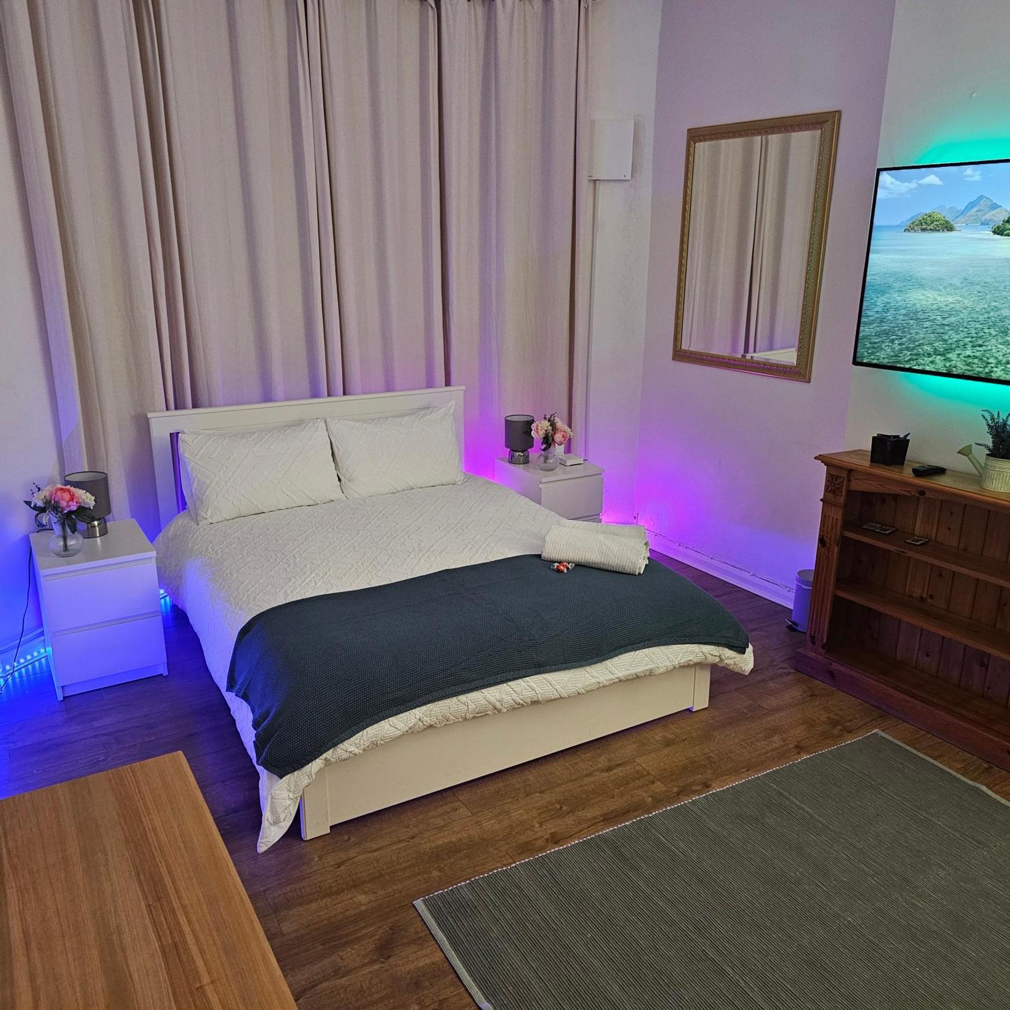 Spacious Flat In London